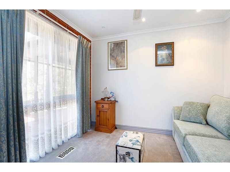 94 Guelph Street, Somerville VIC 3912