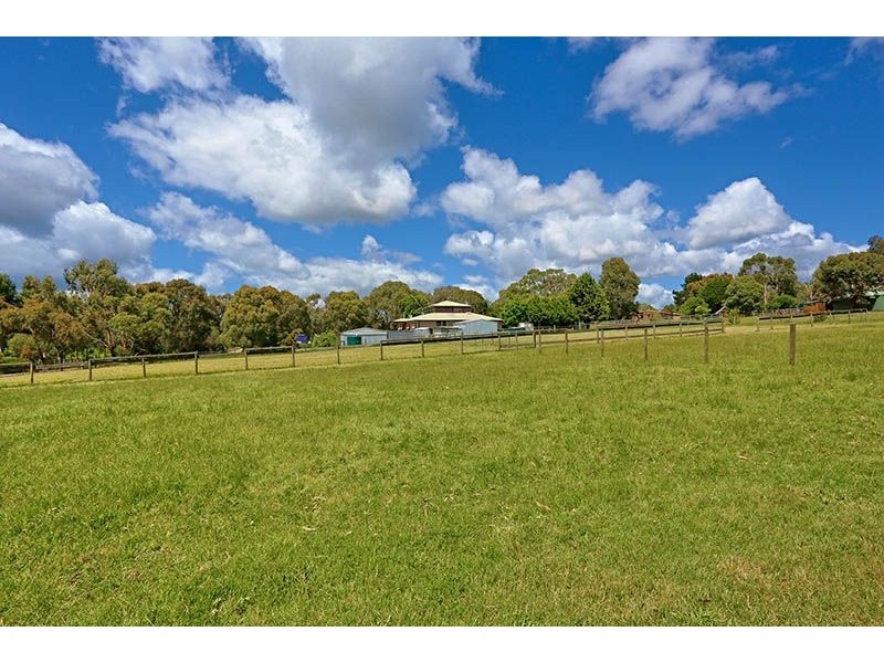 94 Guelph Street, Somerville VIC 3912