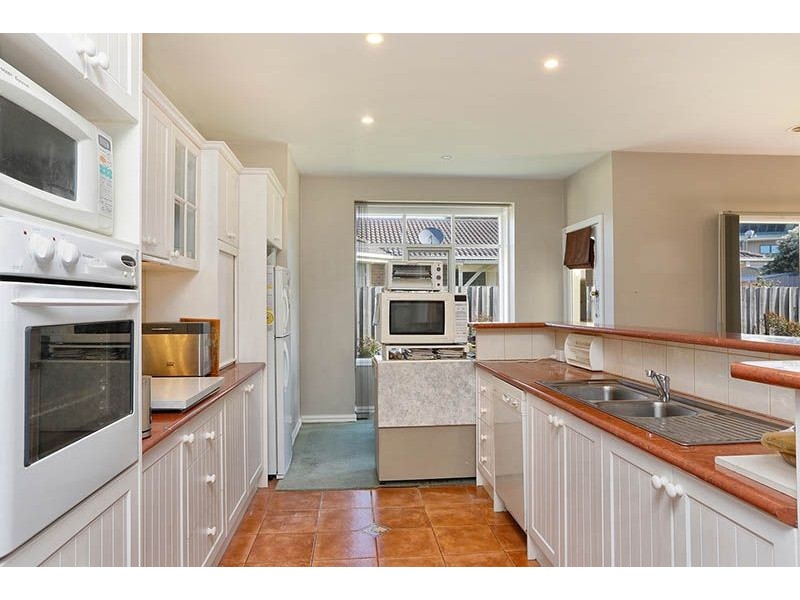 18 Michael Way, Somerville VIC 3912