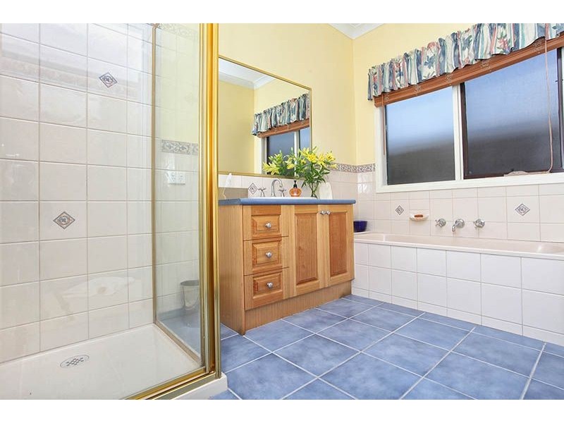 27 Callum Avenue, Somerville VIC 3912