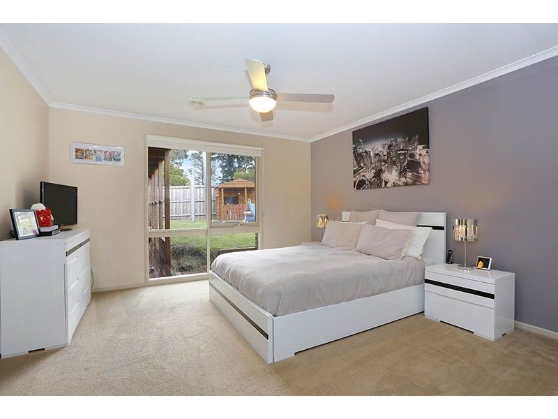 55 Pembroke Drive, Somerville VIC 3912