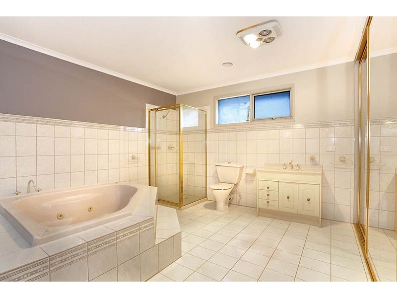 55 Pembroke Drive, Somerville VIC 3912