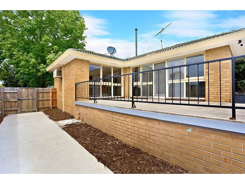 1/76 Eramosa Road East, Somerville VIC 3912
