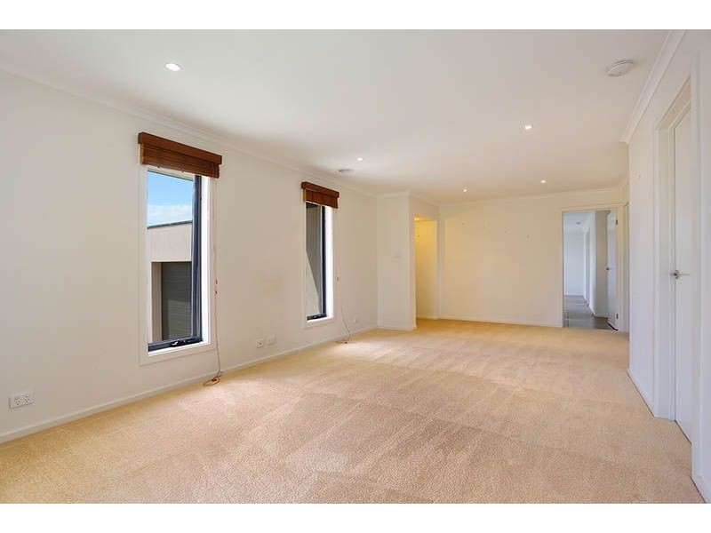 1/6 Conway Court, Somerville VIC 3912