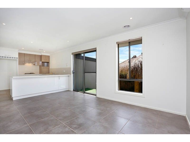 1/6 Conway Court, Somerville VIC 3912