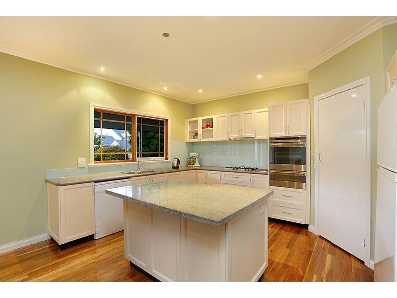 2 Solwood Court, Somerville VIC 3912