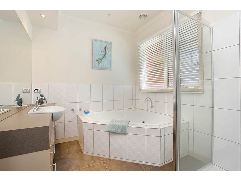 7 Tador Drive, Somerville VIC 3912