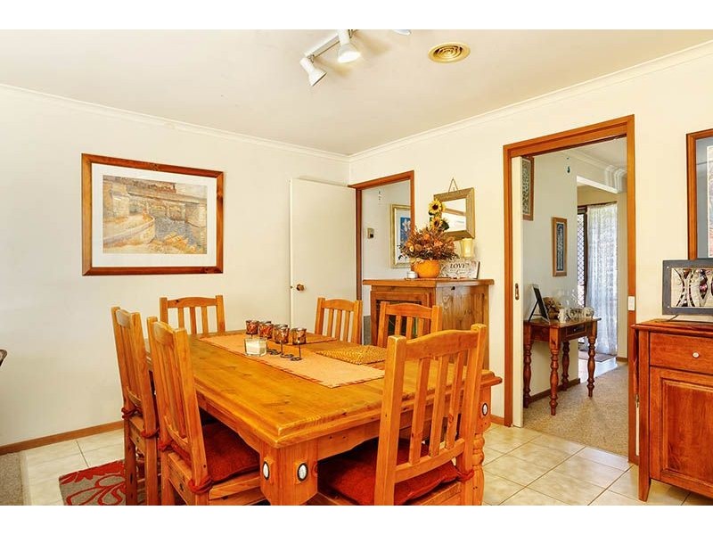 4 Robert Street, Somerville VIC 3912