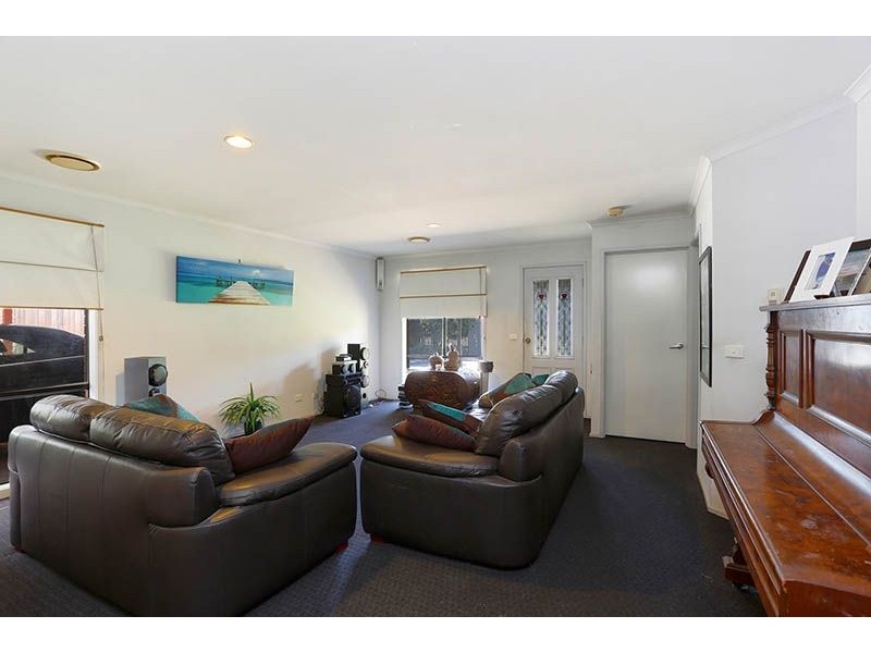 44 Robert Street, Somerville VIC 3912