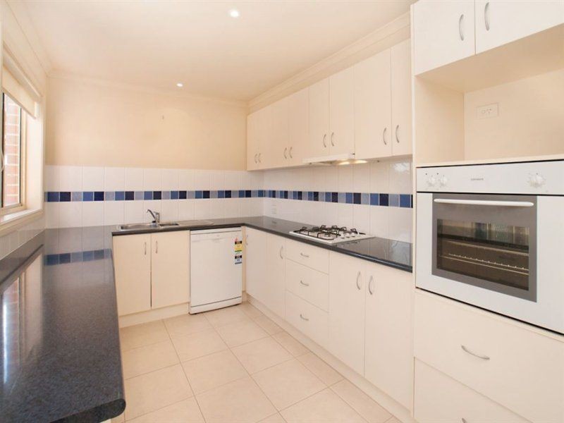 2/3 Alfred St, Somerville VIC 3912