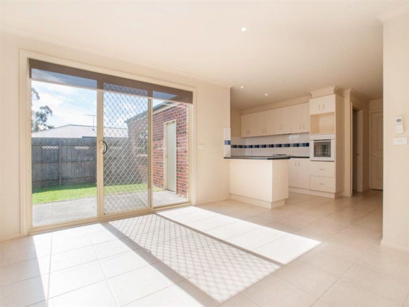 2/3 Alfred St, Somerville VIC 3912