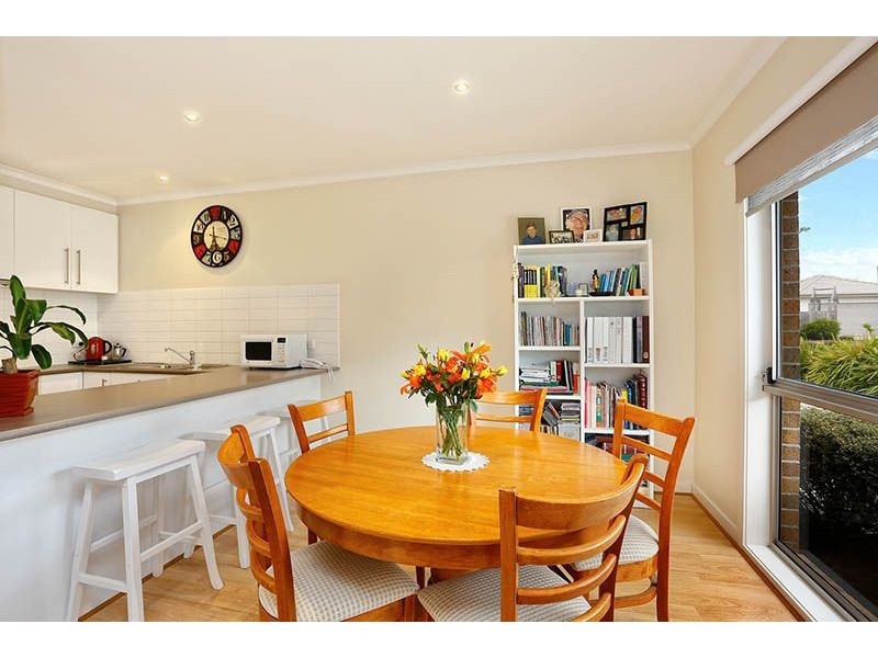 2/28 Orchard Grove, Tyabb VIC 3913