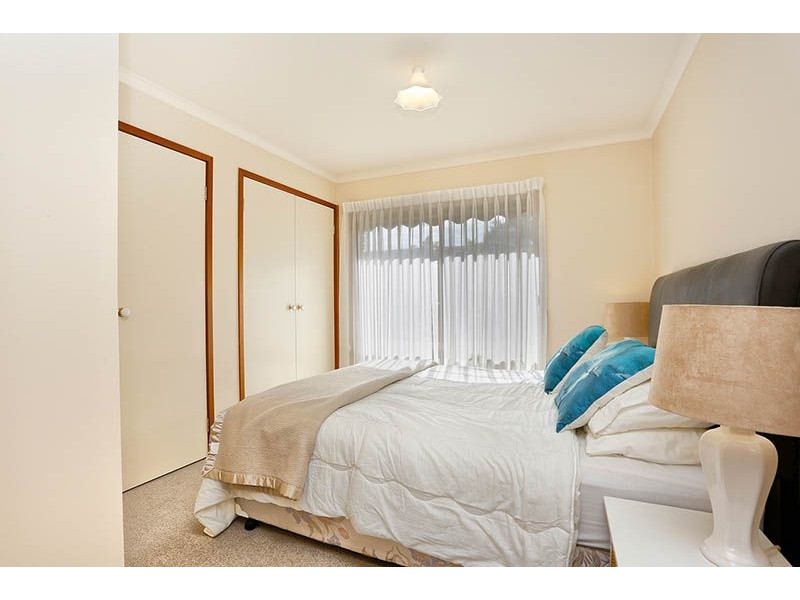 1/4 Sydney Street, Somerville VIC 3912