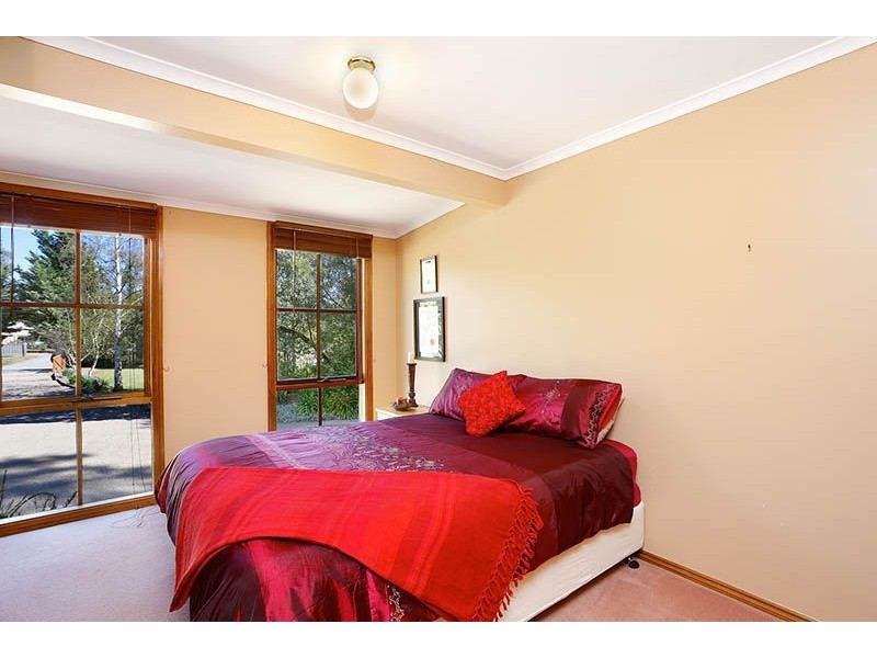 2 David Close, Somerville VIC 3912