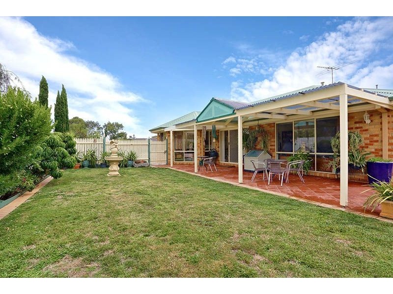 145 Clarendon Drive, Somerville VIC 3912