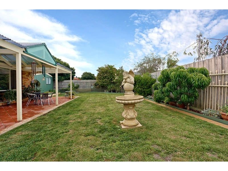 145 Clarendon Drive, Somerville VIC 3912