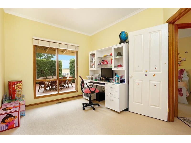 4 Solwood Court, Somerville VIC 3912