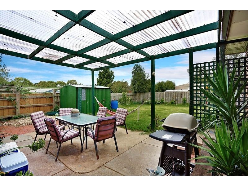 9 Deanswood Drive, Somerville VIC 3912