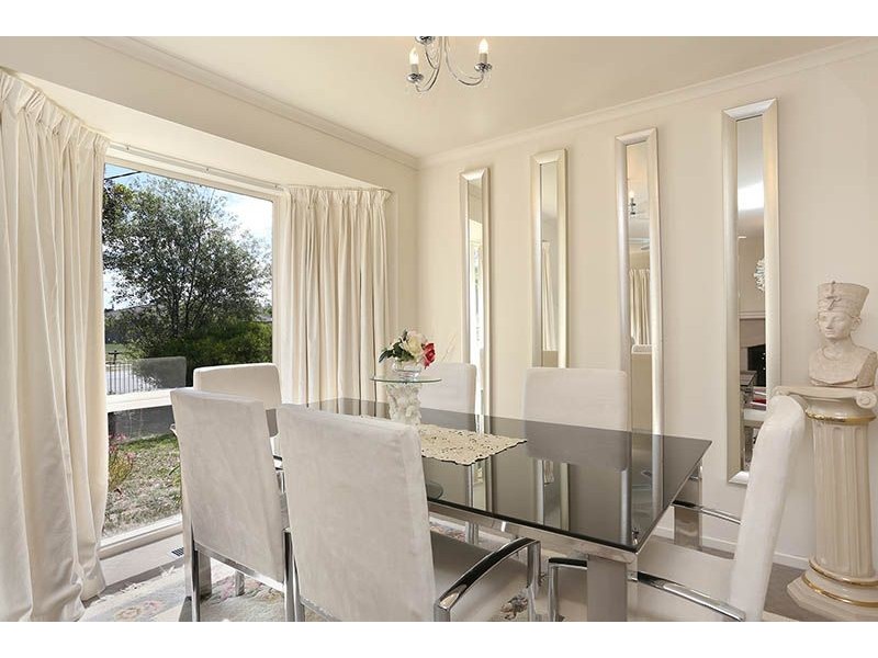 25 Clarendon Drive, Somerville VIC 3912