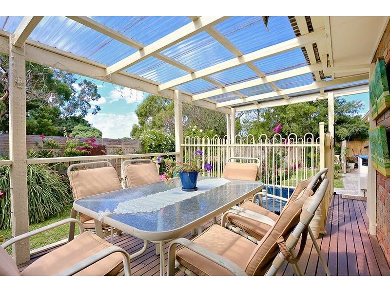 25 Clarendon Drive, Somerville VIC 3912