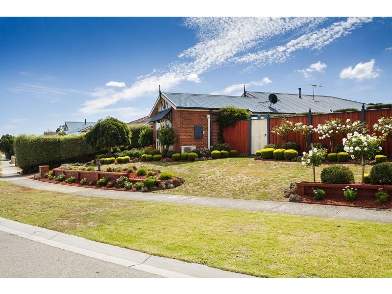 135 Clarendon Drive, Somerville VIC 3912