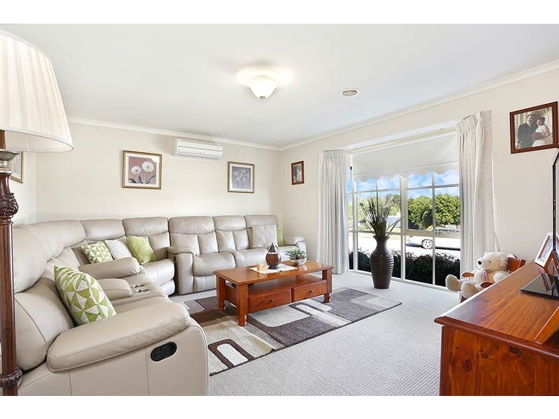 135 Clarendon Drive, Somerville VIC 3912