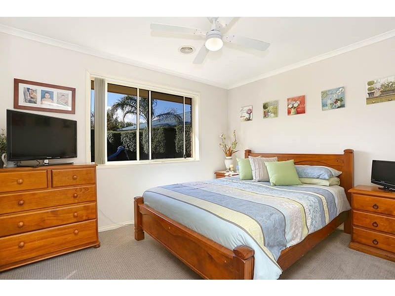 135 Clarendon Drive, Somerville VIC 3912