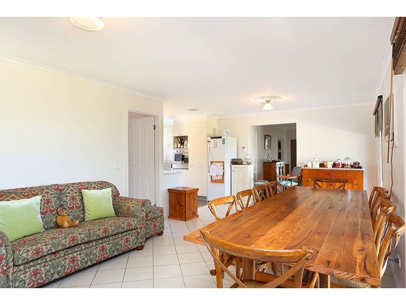 9 Oakbank Place, Somerville VIC 3912