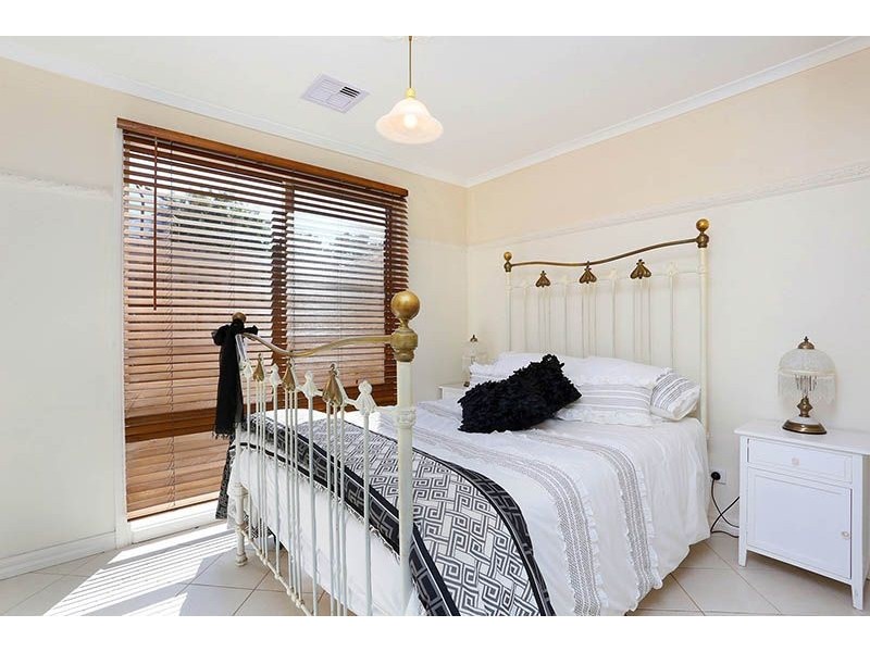 9 Oakbank Place, Somerville VIC 3912