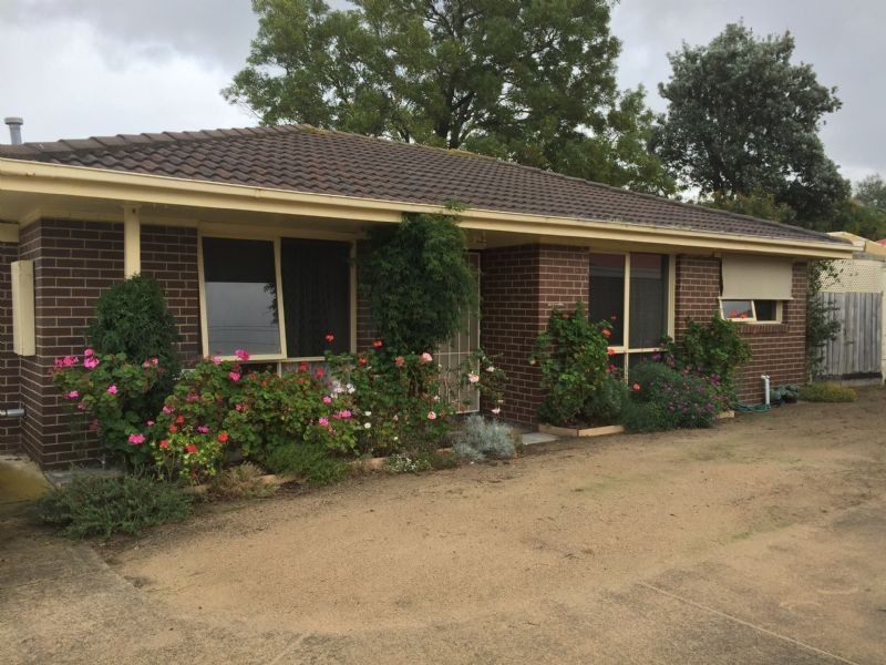 2/32 Clarendon Drive, Somerville VIC 3912