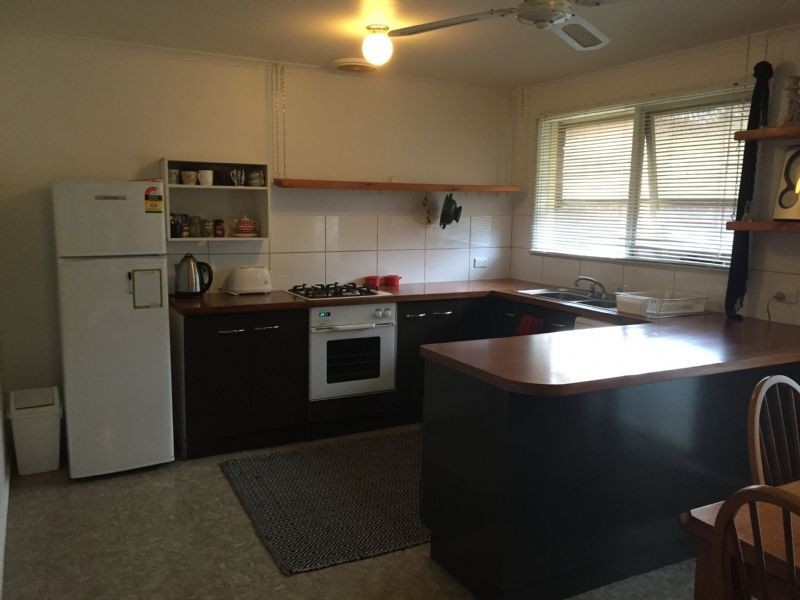 2/32 Clarendon Drive, Somerville VIC 3912