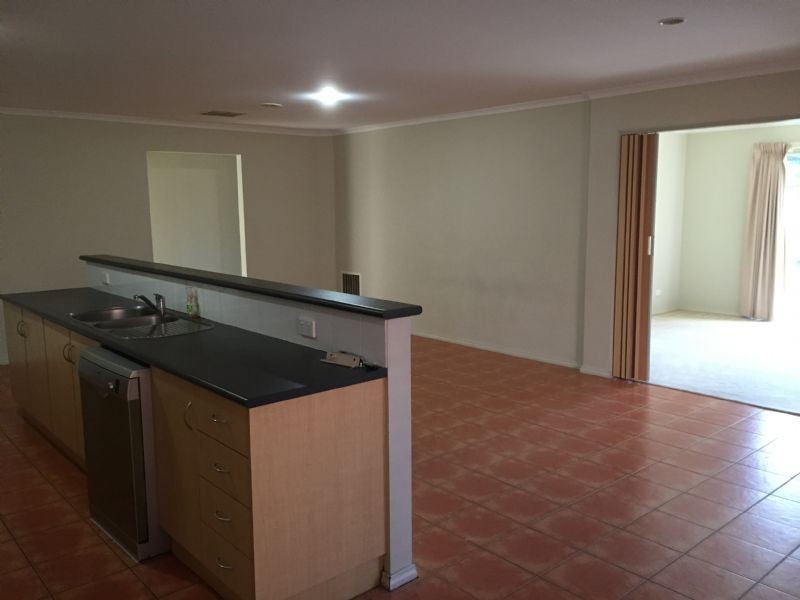 25 Graf Rd, Somerville VIC 3912