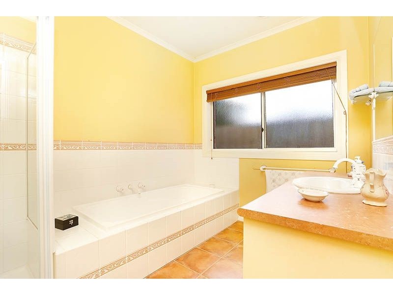 13 Sweet Wattle Place, Somerville VIC 3912