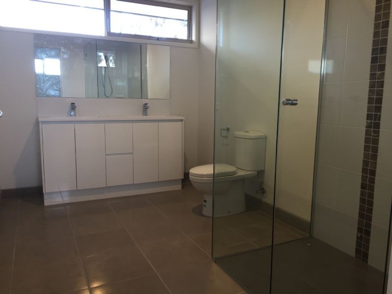 2/20-24 Austin Rd, Somerville VIC 3912