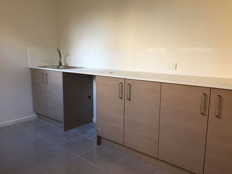 2/20-24 Austin Rd, Somerville VIC 3912