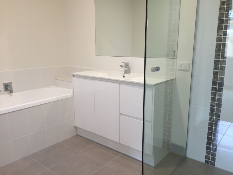 8/20-24 Austin Rd, Somerville VIC 3912