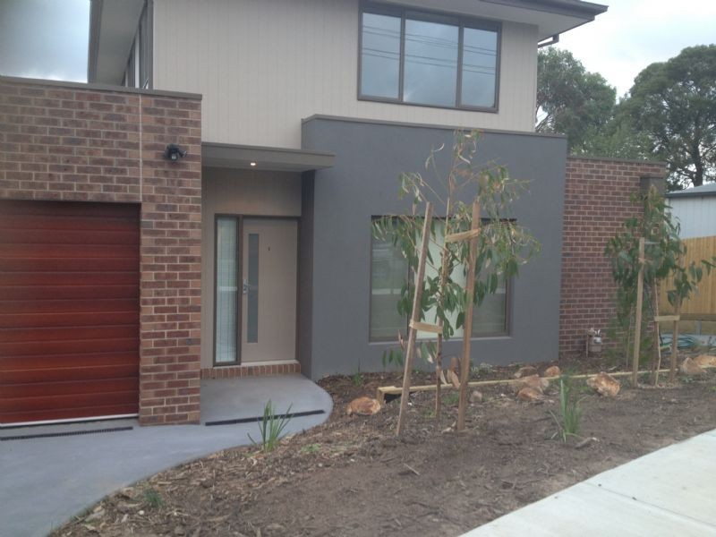 1/4 Rochester Road, Somerville VIC 3912