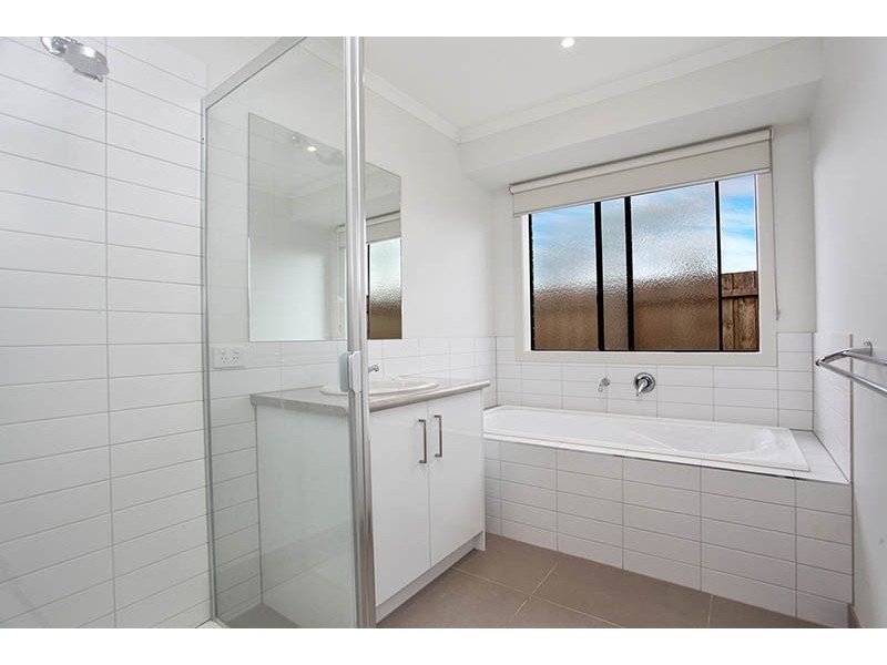 12 Shakespeare Court, Drouin VIC 3818