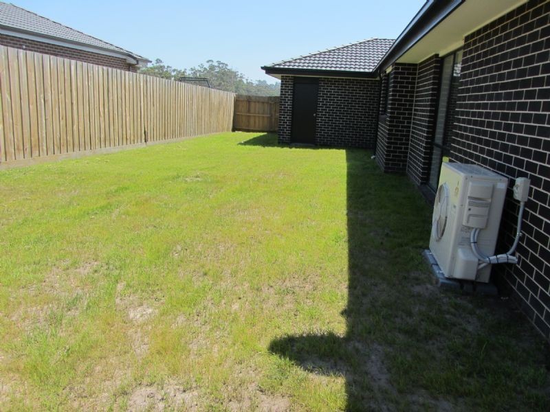 12 Shakespeare Court, Drouin VIC 3818