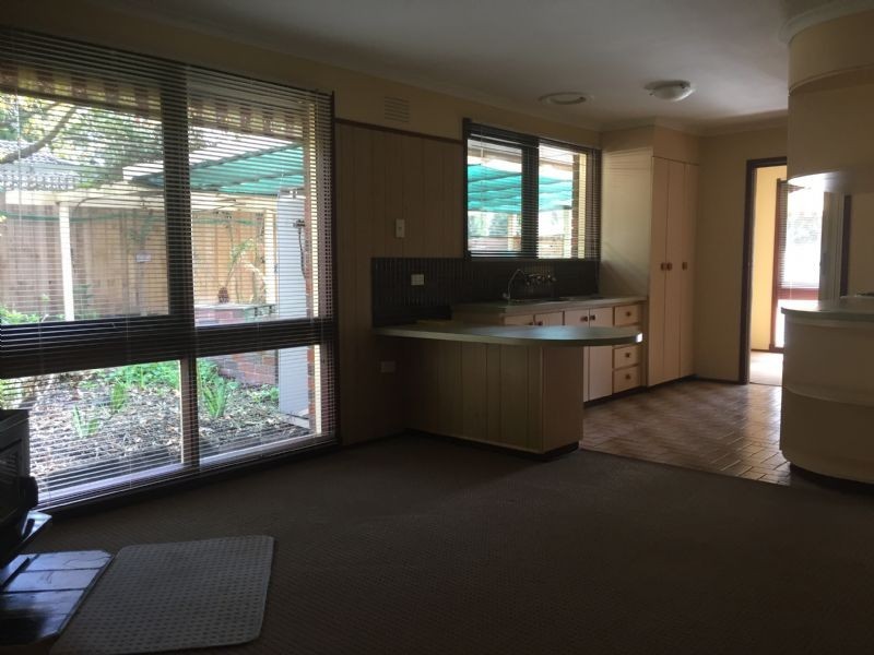 42 Lipton Drive, Frankston VIC 3199