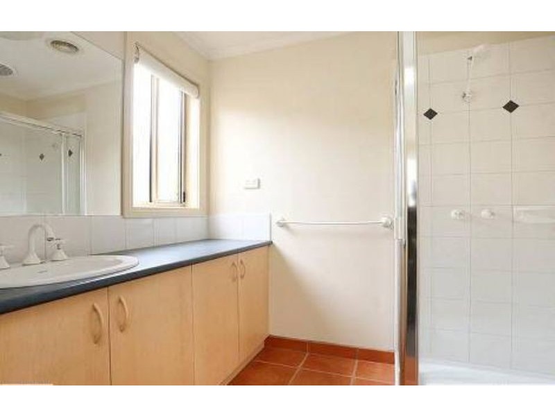 9/27 Eramosa Rd East, Somerville VIC 3912