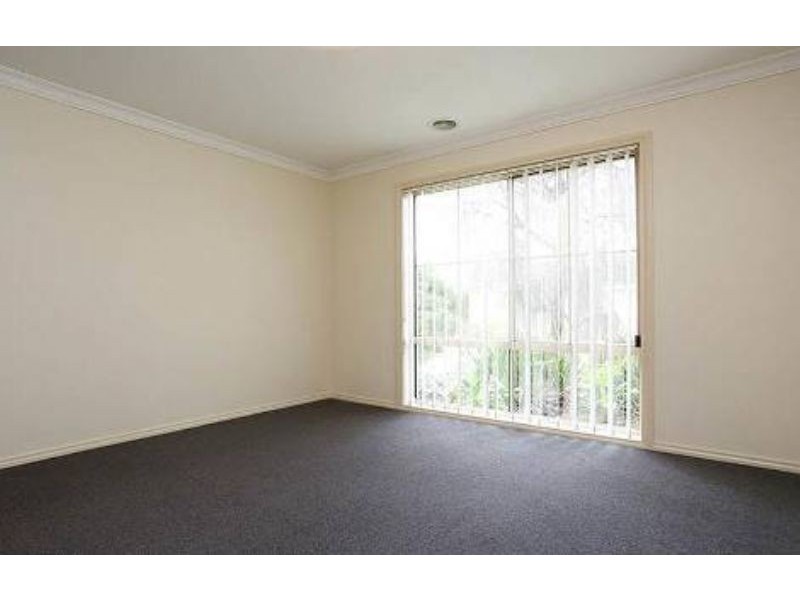 9/27 Eramosa Rd East, Somerville VIC 3912