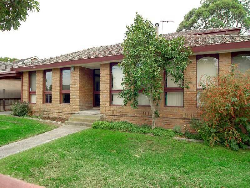 104 Strada Crescent, Wheelers Hill VIC 3150