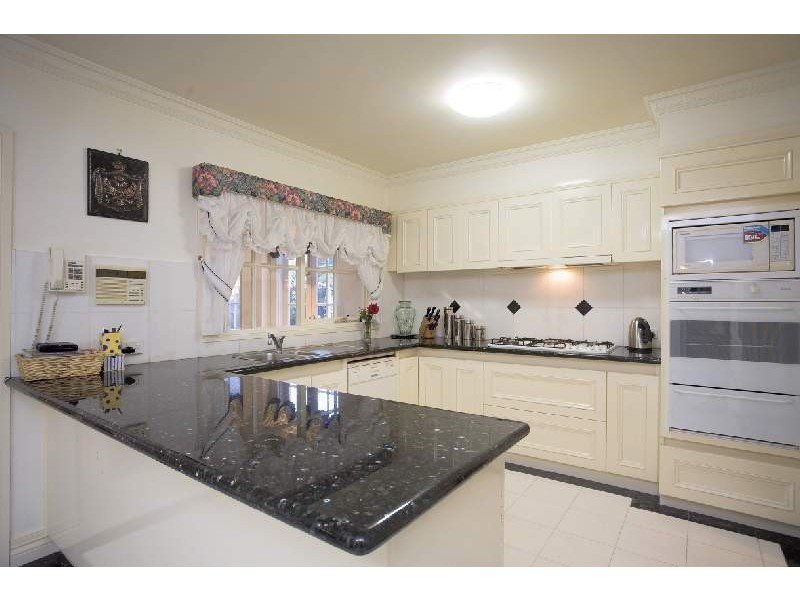 6 Annesley Court, Mount Waverley VIC 3149