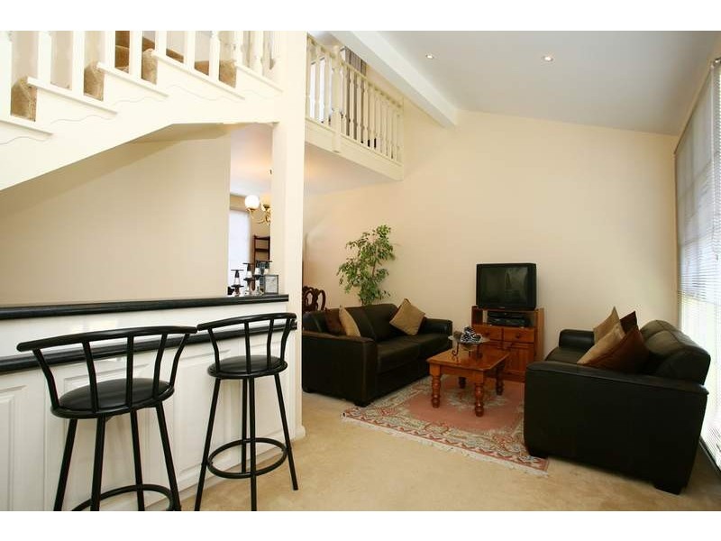 2/16-18 Lee Avenue, Mount Waverley VIC 3149