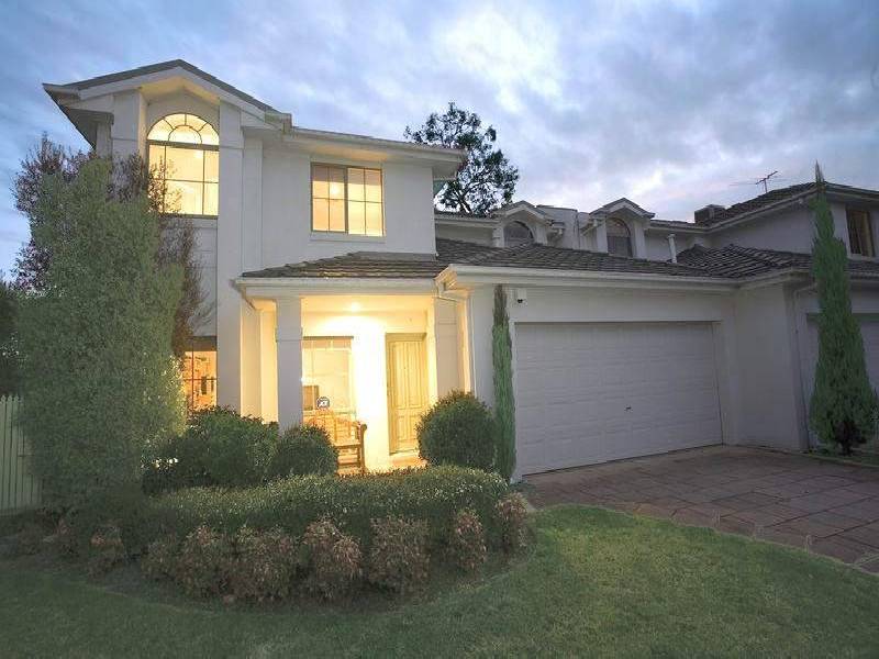 35 Silverwood Way, Glen Waverley VIC 3150