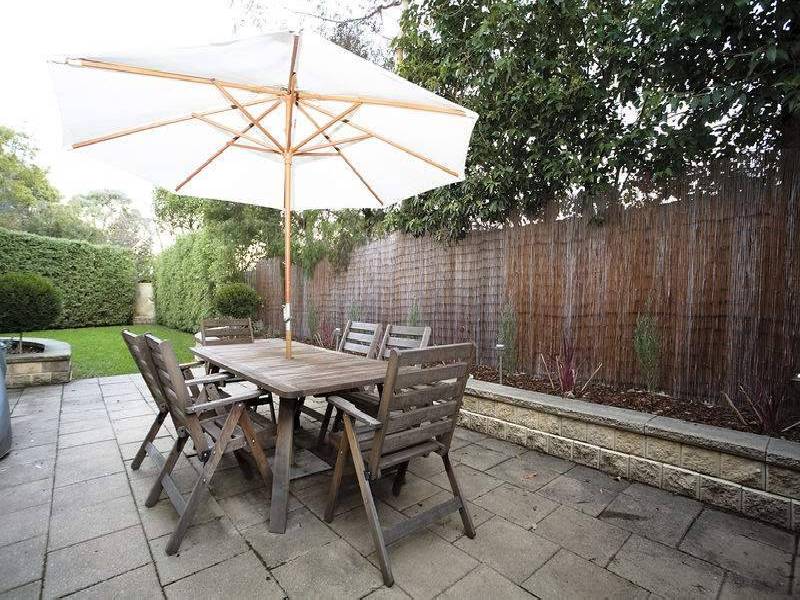 35 Silverwood Way, Glen Waverley VIC 3150