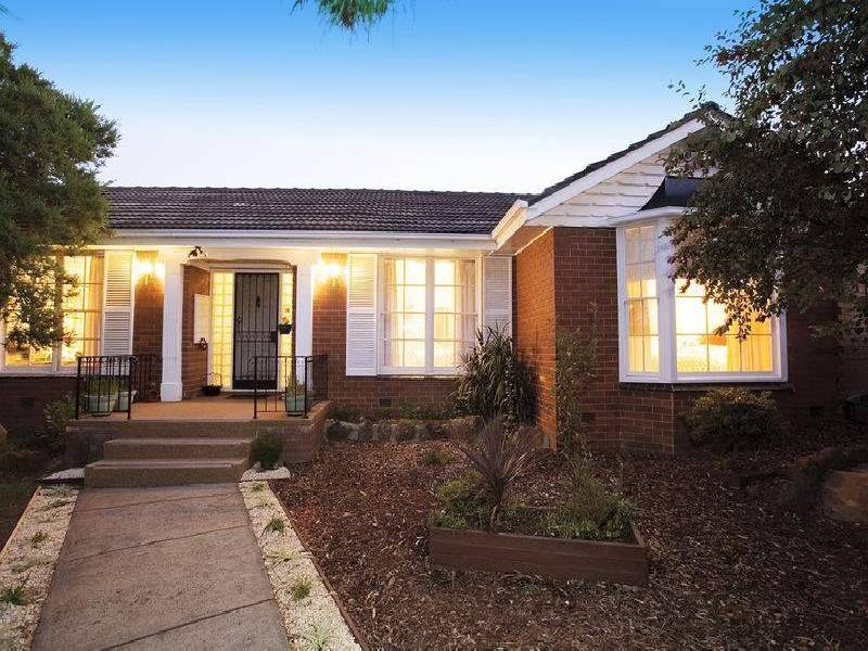 15 Leeds Road, Mount Waverley VIC 3149