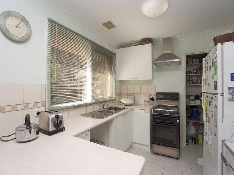 20 Kingsley Grove, Mount Waverley VIC 3149