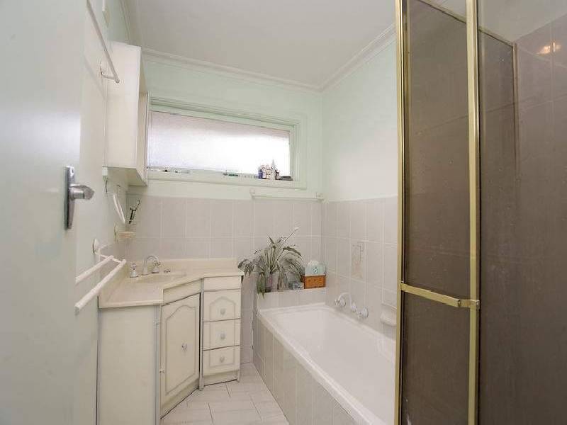 20 Kingsley Grove, Mount Waverley VIC 3149